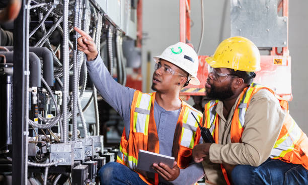 Best 24-Hour Electrician  in Hartford, SD