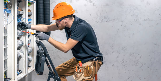 Best Emergency Electrical Repair  in Hartford, SD